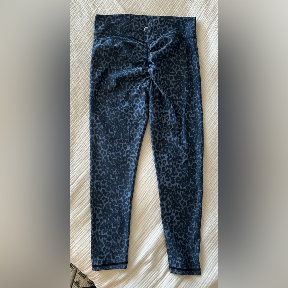 ZYIA leopard print rouched booty leggings NWOT